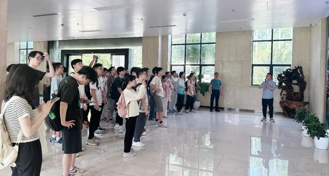 17512500326216378EEF.jpg 10001.jpg