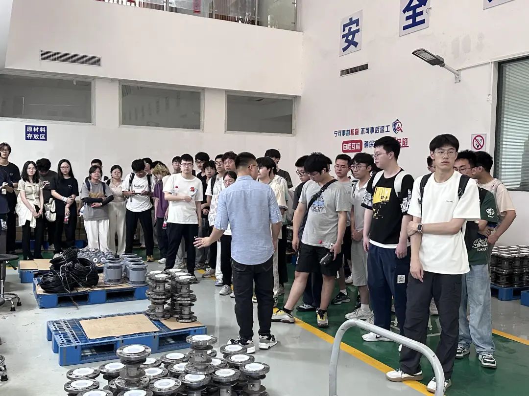 17512500905752487230.jpg 10003.jpg