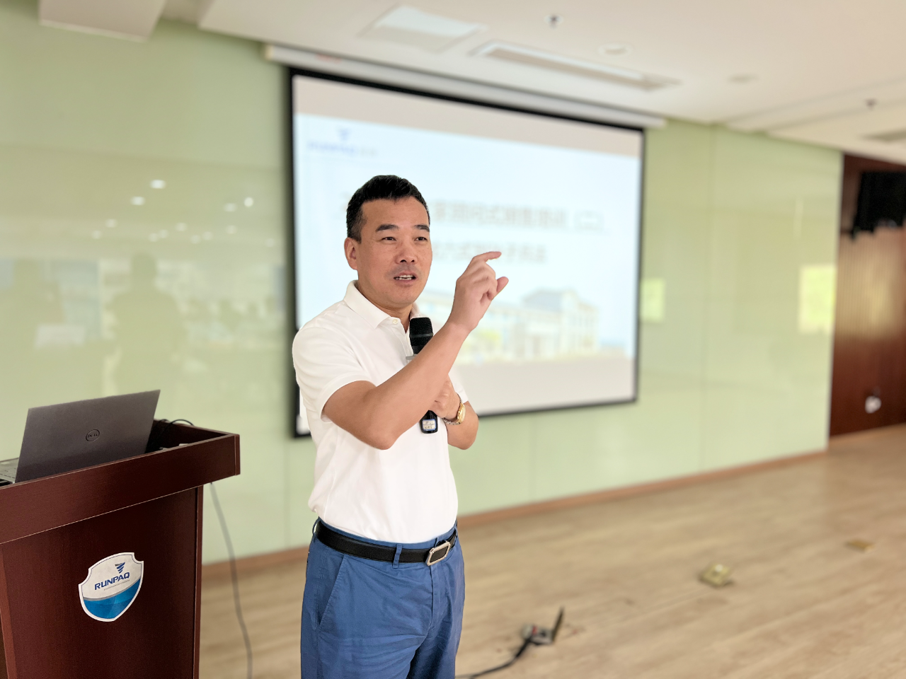 1753150688775174E8C2.png 10014.png